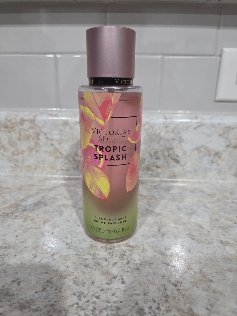 Victoria's Secret Tropic Splash Body Mist